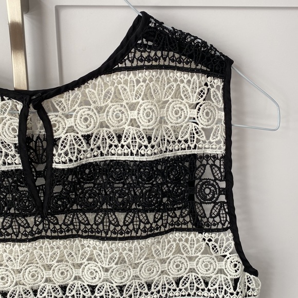 Crochet top - Picture 7 of 7